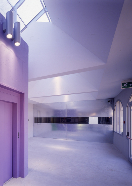 The ticket office (Photo by Marco Zanta)