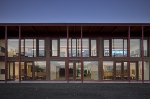 The facade facing south. Photo by Alessandra Bello