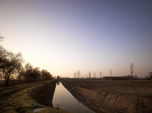 The WFP in the landscape of Sant'Erasmo island (Photo by Pietro Savorelli)