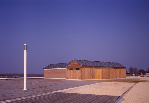 The terminal of Testa di Ponte (Photo by Paolo Barbaro)